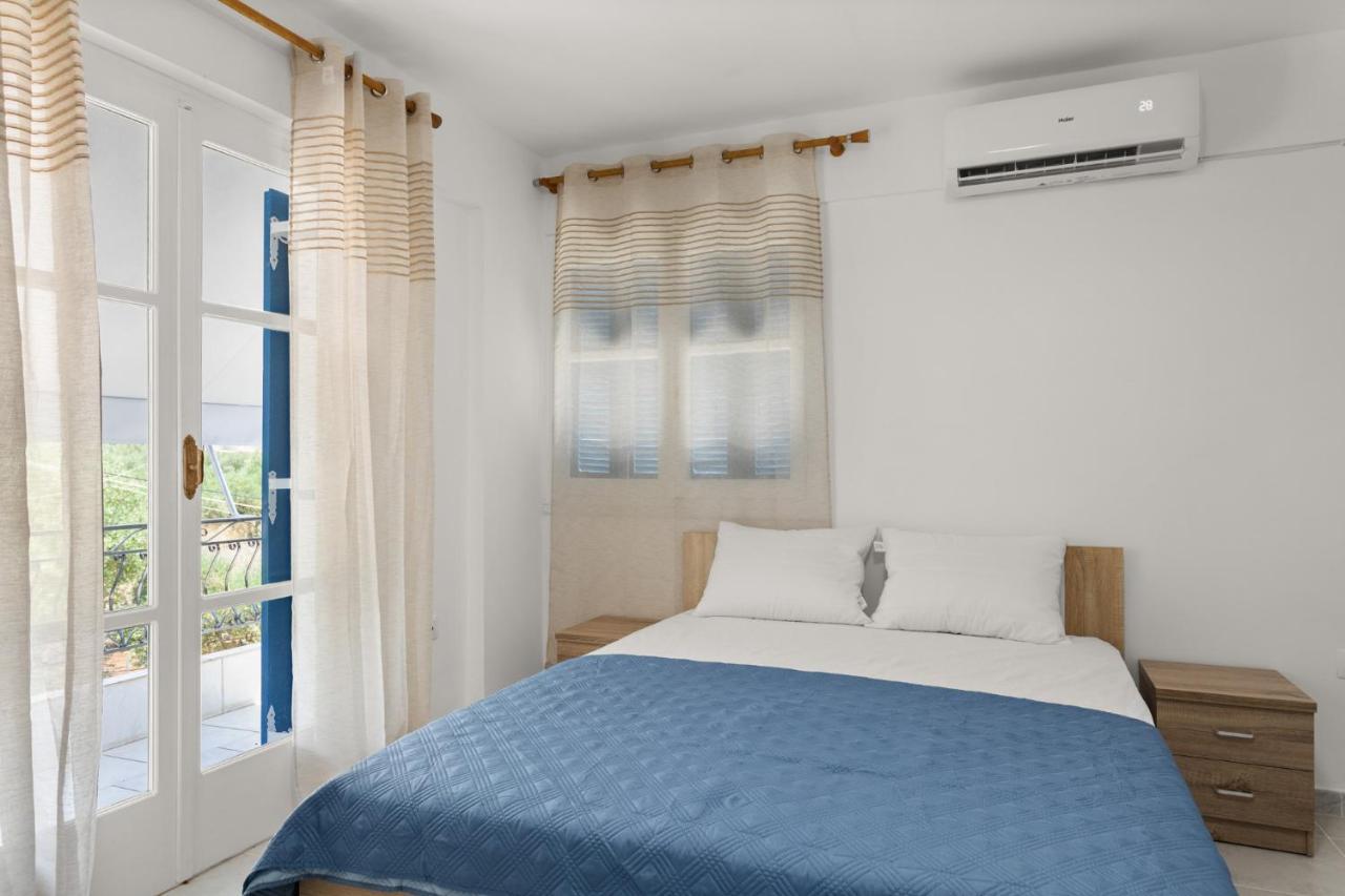 Nikolas Apartments Stoupa Lévktron Exterior foto