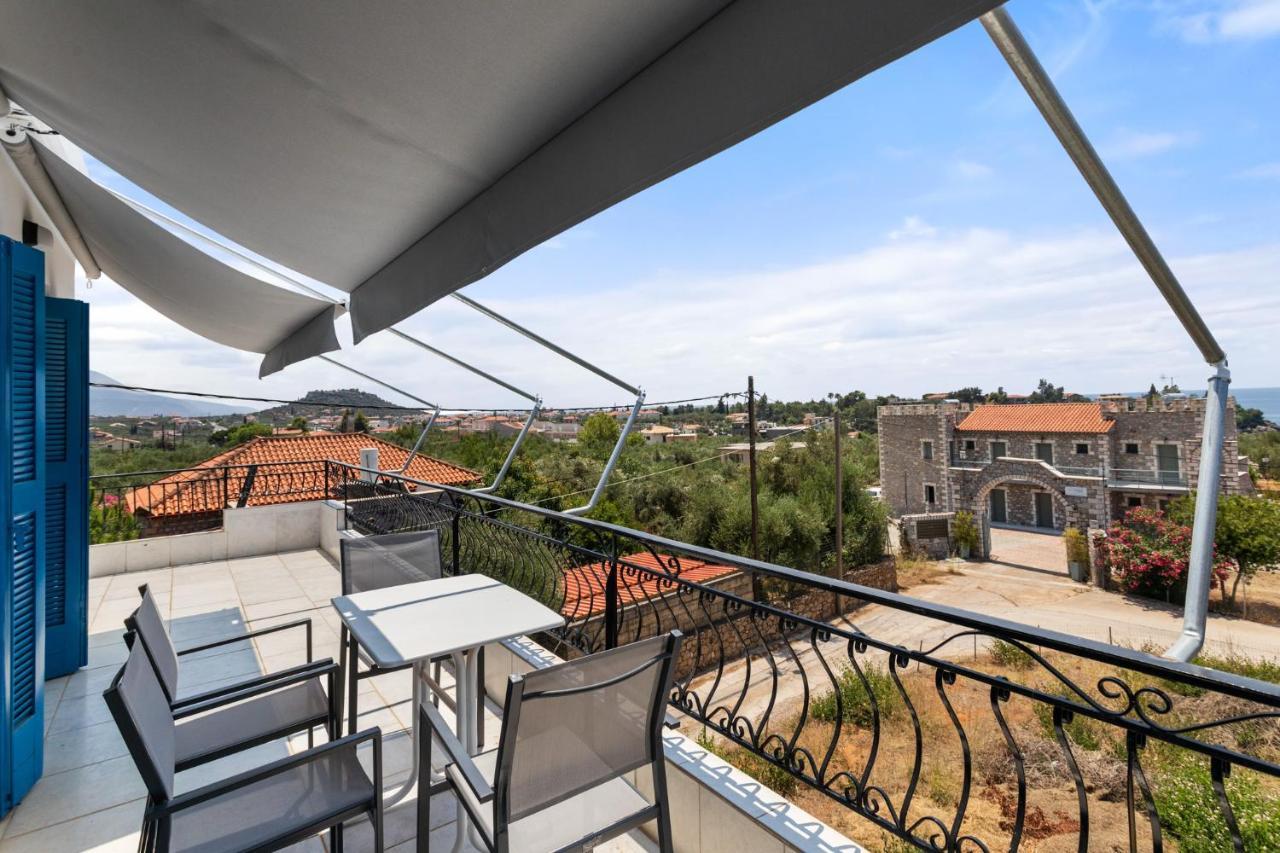 Nikolas Apartments Stoupa Lévktron Exterior foto