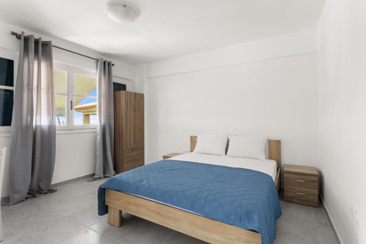 Nikolas Apartments Stoupa Lévktron Exterior foto