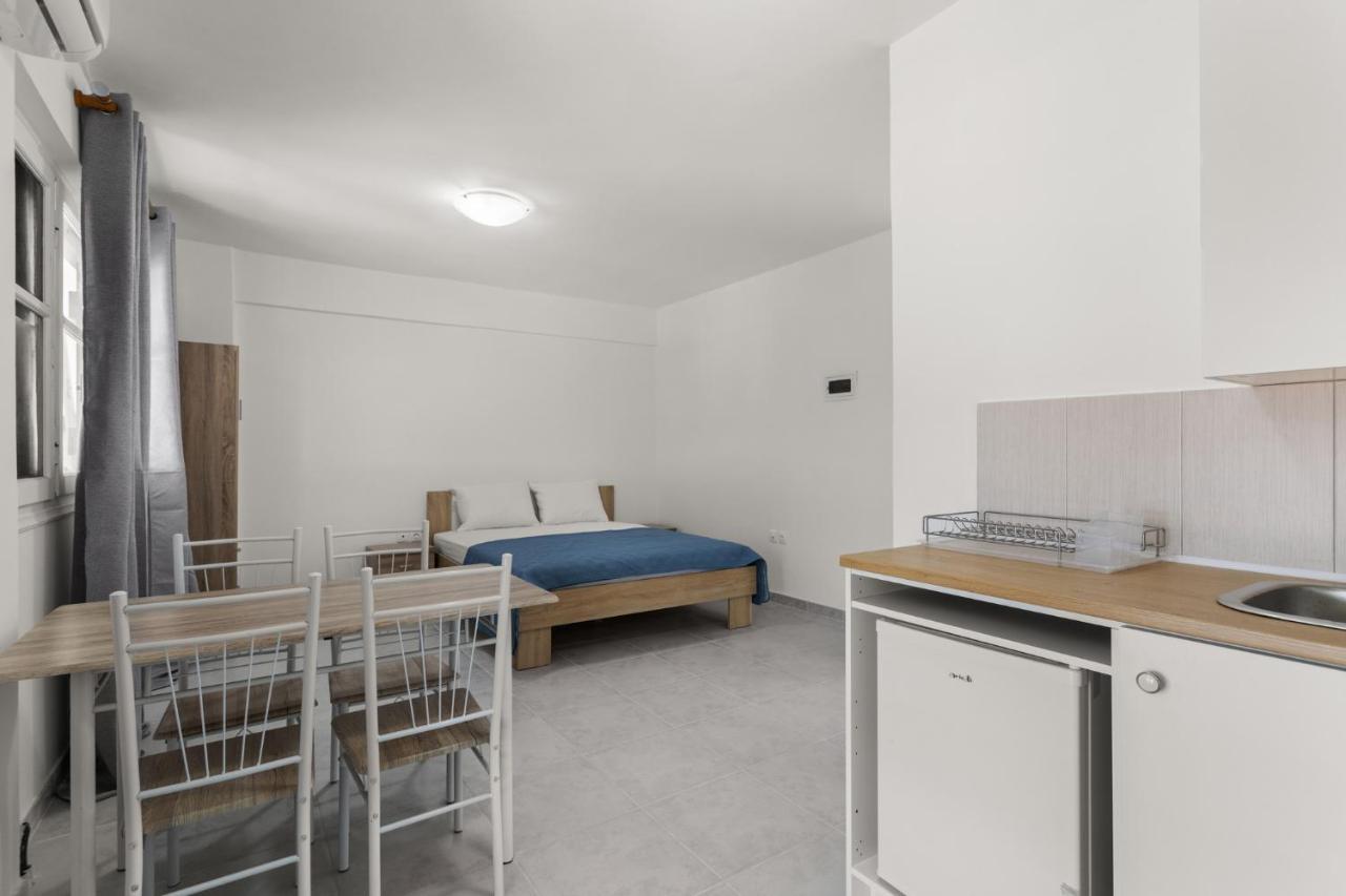 Nikolas Apartments Stoupa Lévktron Exterior foto
